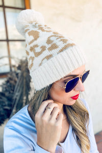 Leopard Print Knitted Beanie Hat w/Pom Pom